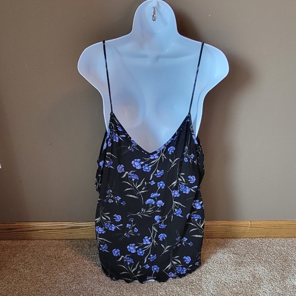 American Eagle Peek-a-Boo Flowy Short Sleeved Blouse NWT Never Worn Size Large - Picture 3 of 8